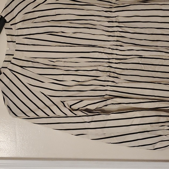 SHEIN CURVE 2XL SHORT DRESS LONG SLEEVES BEIGE WITH BLACK STRIPES - Picture 12 of 16